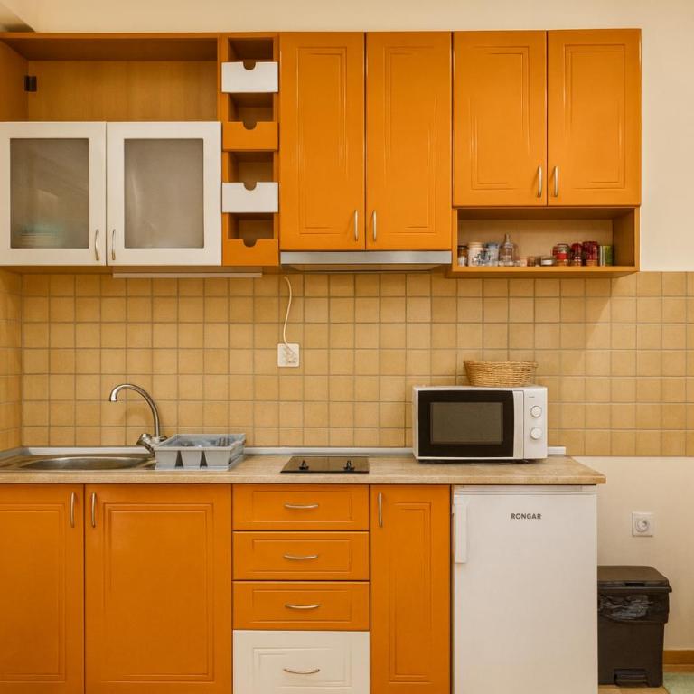 Cosy apartment Marina - Deluks Dvokrevetna Soba s Bračnim Krevetom (2 odrasle osobe + 1 dete) - 9