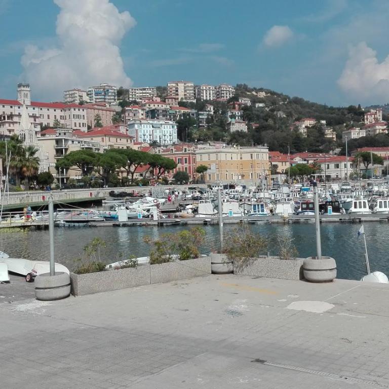 Case Vacanze Borgo Marina IMPERIA - Appartamento su 2 Livelli con 1 Camera da Letto - 32