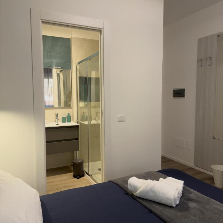 Kosafina Rooms - Camera Matrimoniale Deluxe con Balcone - 3