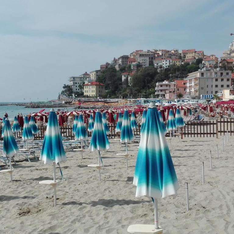 Case Vacanze Borgo Marina IMPERIA - Appartamento su 2 Livelli con 1 Camera da Letto - 35