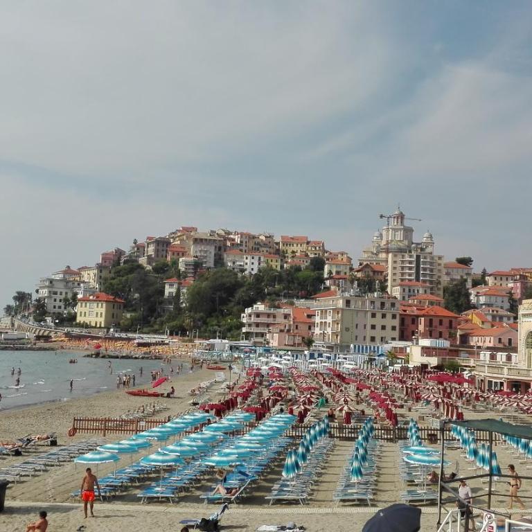 Case Vacanze Borgo Marina IMPERIA - Appartamento su 2 Livelli con 1 Camera da Letto - 20