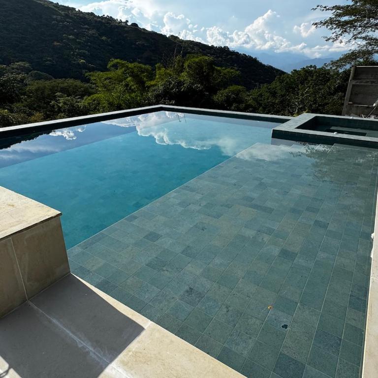 Luxury estate in San Jerónimo with infinity pool - Five-Bedroom House - 5