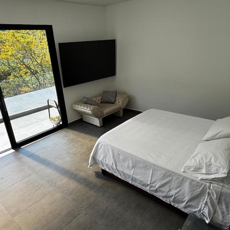 Luxury estate in San Jerónimo with infinity pool - Five-Bedroom House - 12