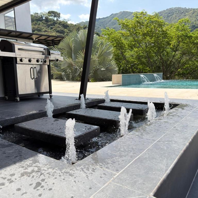 Luxury estate in San Jerónimo with infinity pool - Five-Bedroom House - 16