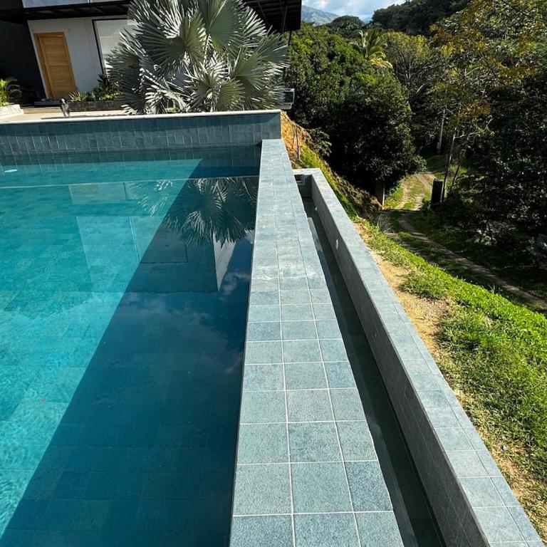 Luxury estate in San Jerónimo with infinity pool - Five-Bedroom House - 26