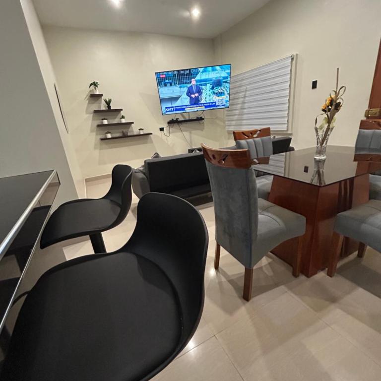 Casa Premium Iquitos 3 hab, 2 baños, Aire Acondicionado, Starlink y Cine para 6 huéspedes - Three-Bedroom House - 8