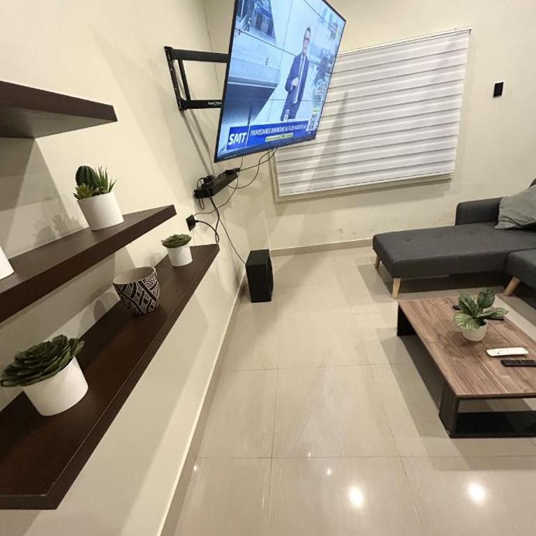 Casa Premium Iquitos 3 hab, 2 baños, Aire Acondicionado, Starlink y Cine para 6 huéspedes - Three-Bedroom House - 5