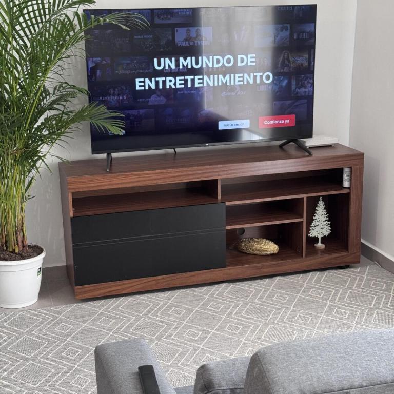 Comodo Apartamento con Ubicacion Central - Apartamento de 2 dormitorios - 2