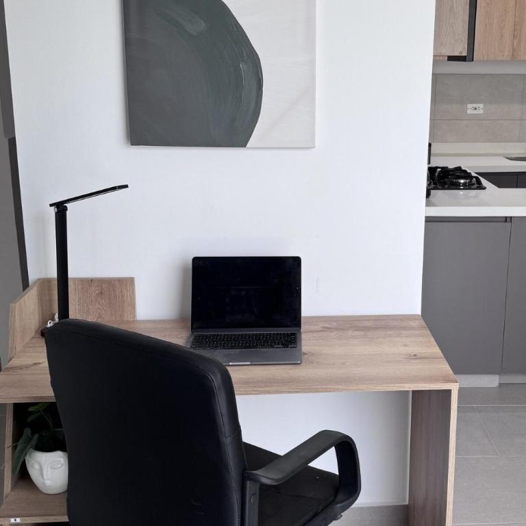 Comodo Apartamento con Ubicacion Central - Apartamento de 2 dormitorios - 8