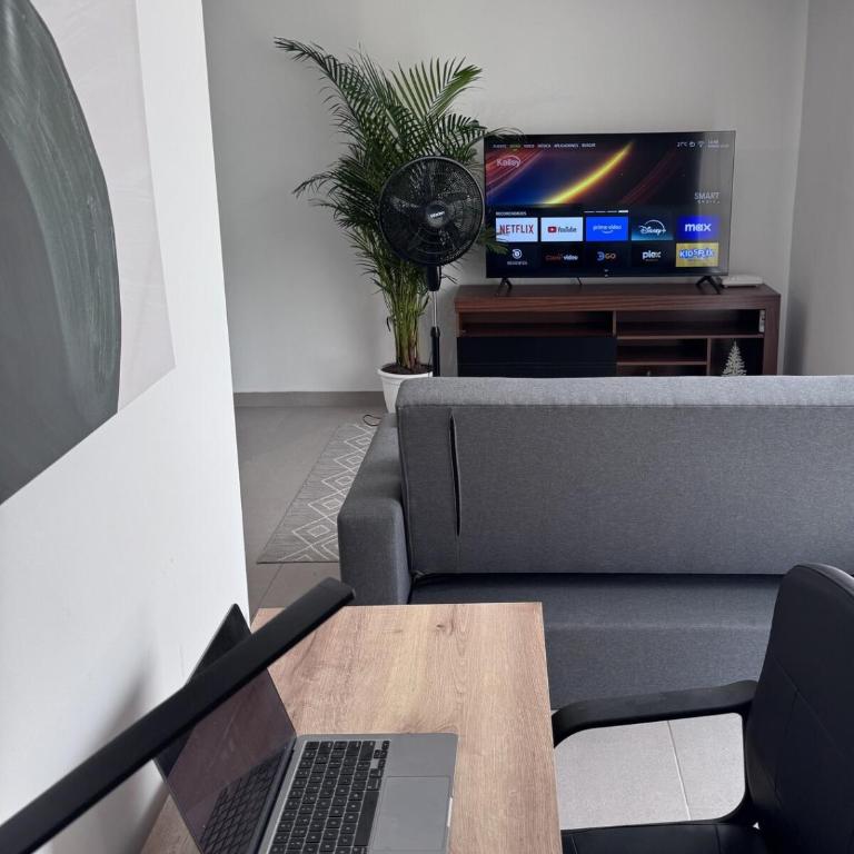 Comodo Apartamento con Ubicacion Central - Apartamento de 2 dormitorios - 7