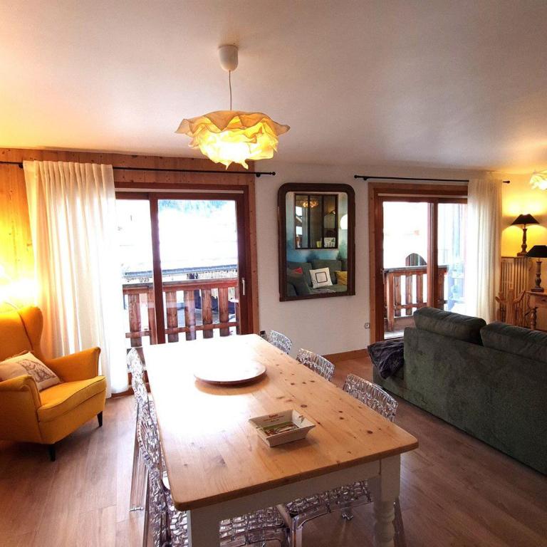 Appartement T4 au centre de La Clusaz avec balcon et WIFI - FR-1-459-252 - Apartamento - 4
