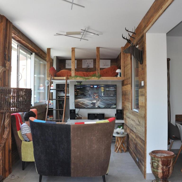 Appartement rénové 2 chambres, centre station, 300m des pistes, 6 pers, WiFi - FR-1-836-63 - Appartement - 2