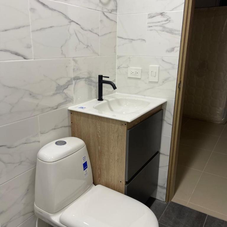 HERMOSO APARTAMENTO CITADELA DI SOLE EN SANTAFE DE ANTIOQUIa - Two-Bedroom Apartment - 4