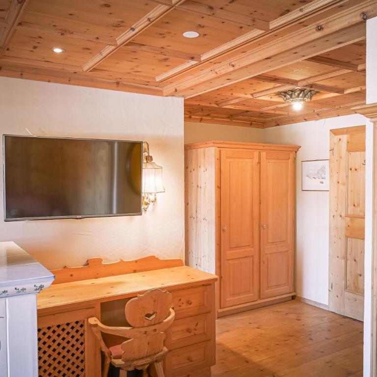 Hotel Tirolerhof - Familotel Zugspitze - Suite mit 2 Schlafzimmern - 3