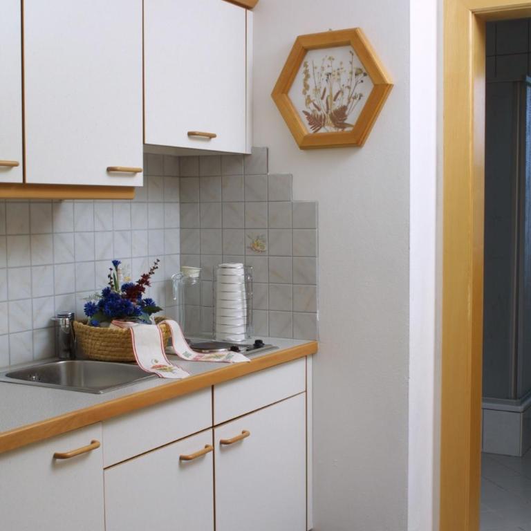 Gästehaus Karoline - Apartment mit 1 Schlafzimmer - 3