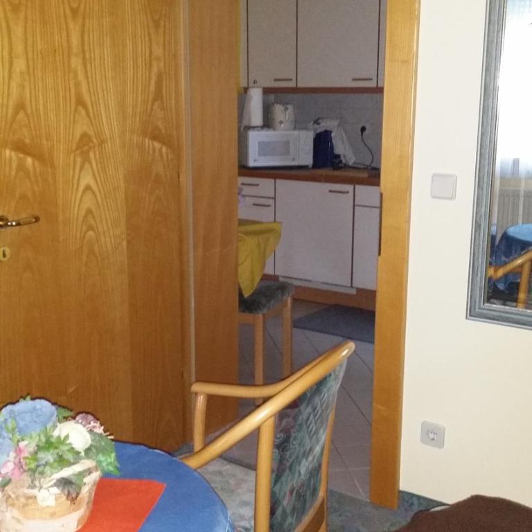 Gästehaus Karoline - Apartment mit 1 Schlafzimmer - 5