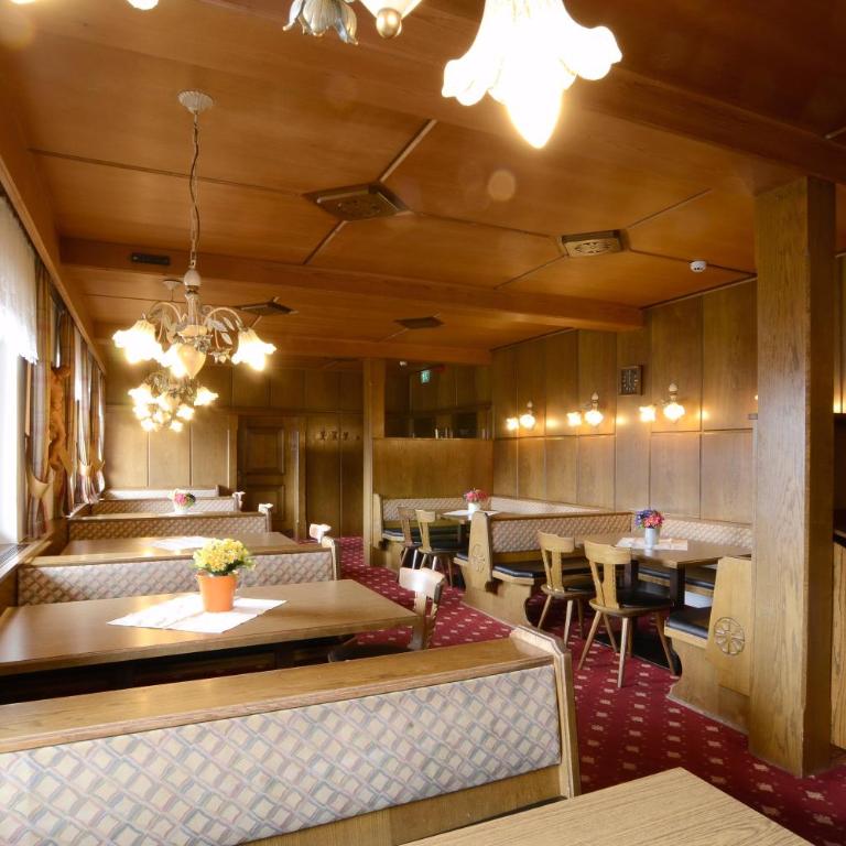 Sonneck Ferienhaus & Gruppenhaus 1450m am Hochzeiger im Pitztal - Doppelzimmer mit Balkon - 19