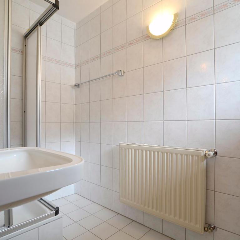 Sonneck Ferienhaus & Gruppenhaus 1450m am Hochzeiger im Pitztal - Doppelzimmer mit Balkon - 40