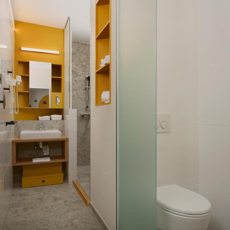 H2O Hotel-Therme-Resort, 3 Sterne superior, für Familien mit Kindern - Deluxe Vierbettzimmer - 2