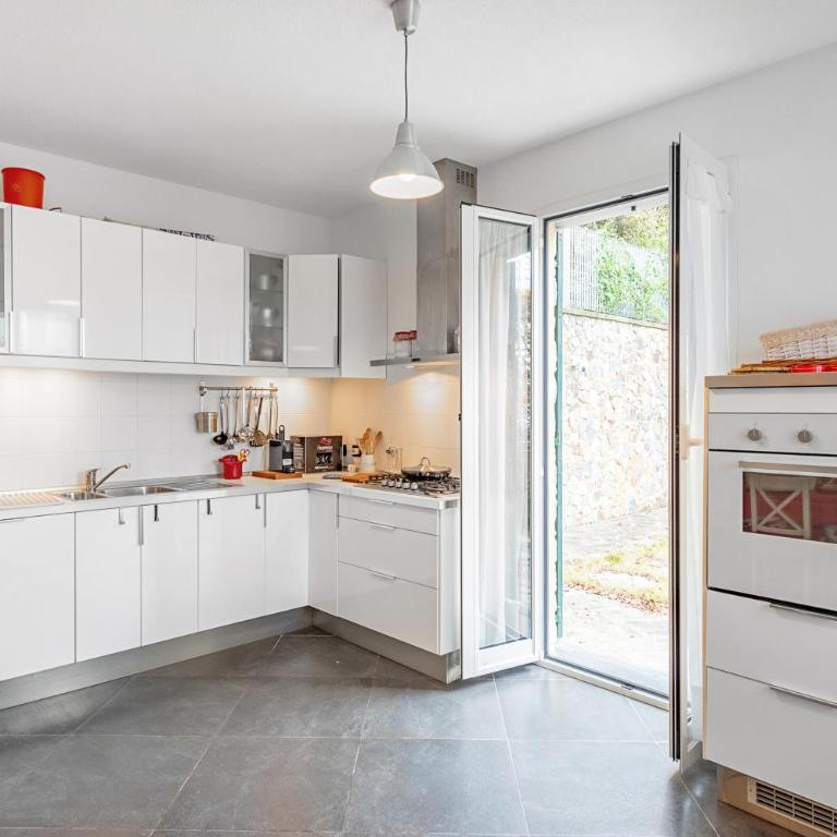 Moneglia Villa in A Quiet Place - Happy Rentals - Villa con Vista Mare - 5