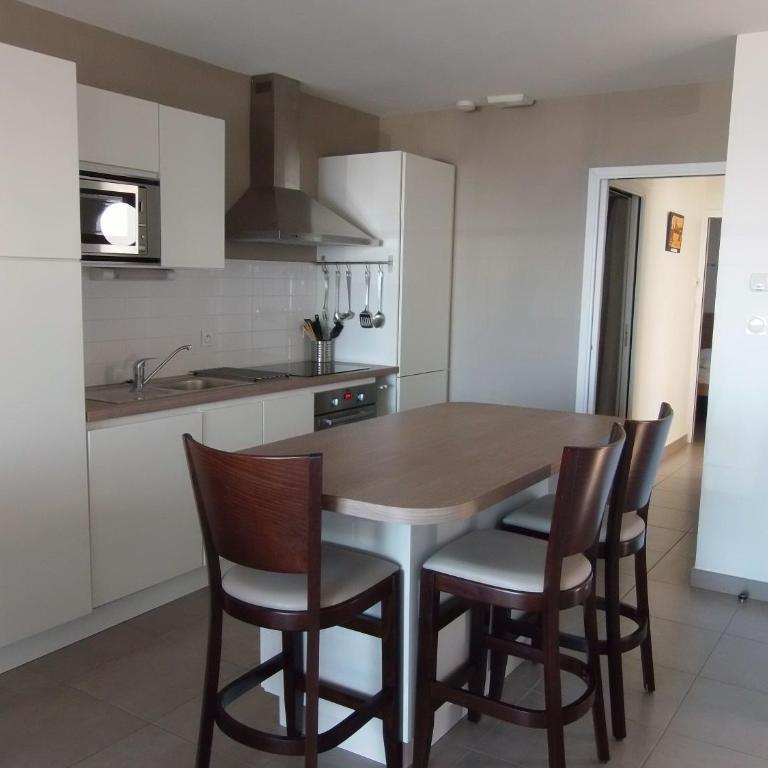 Résidence Belle Plage - Appartement avec Balcon - 9