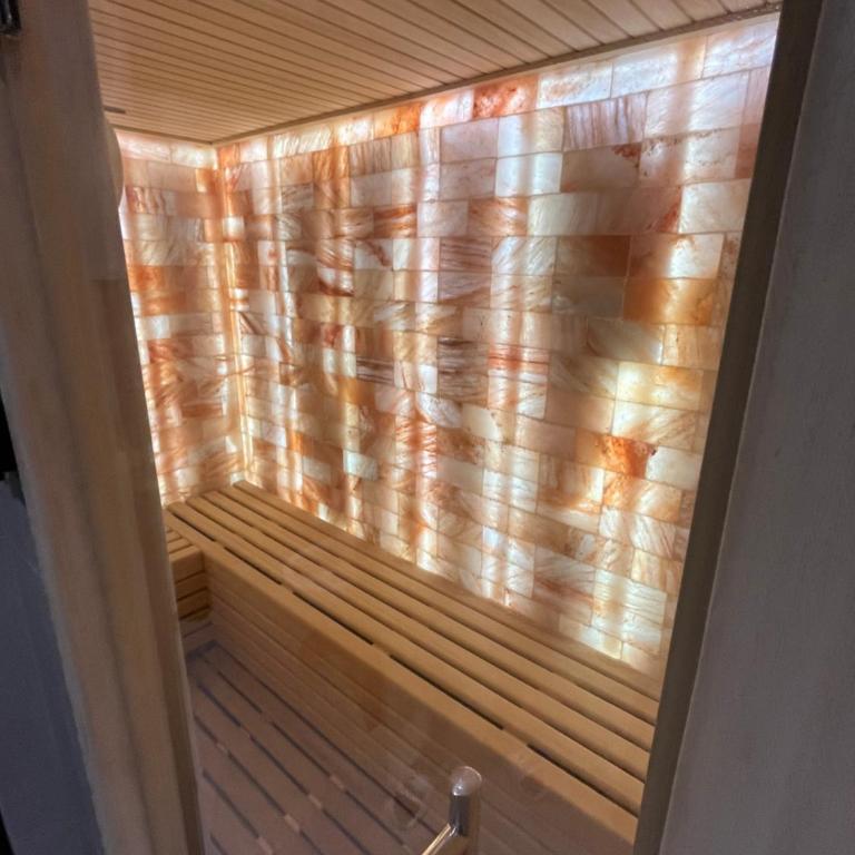 Orla - One-Bedroom Apartment - 24