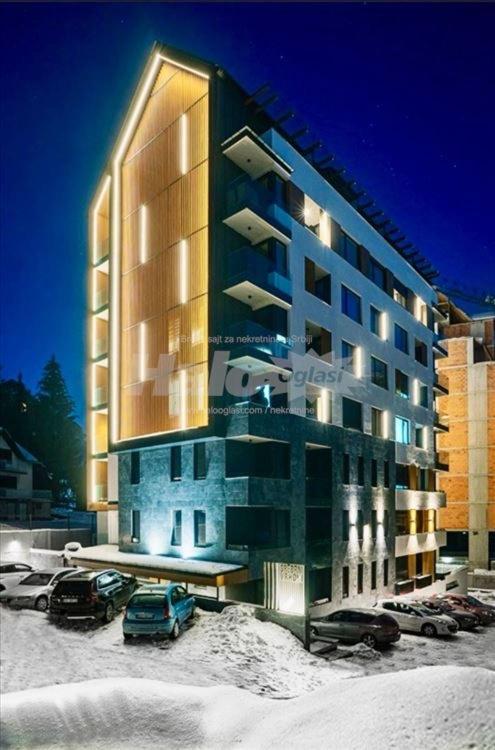 Orla - One-Bedroom Apartment - 1