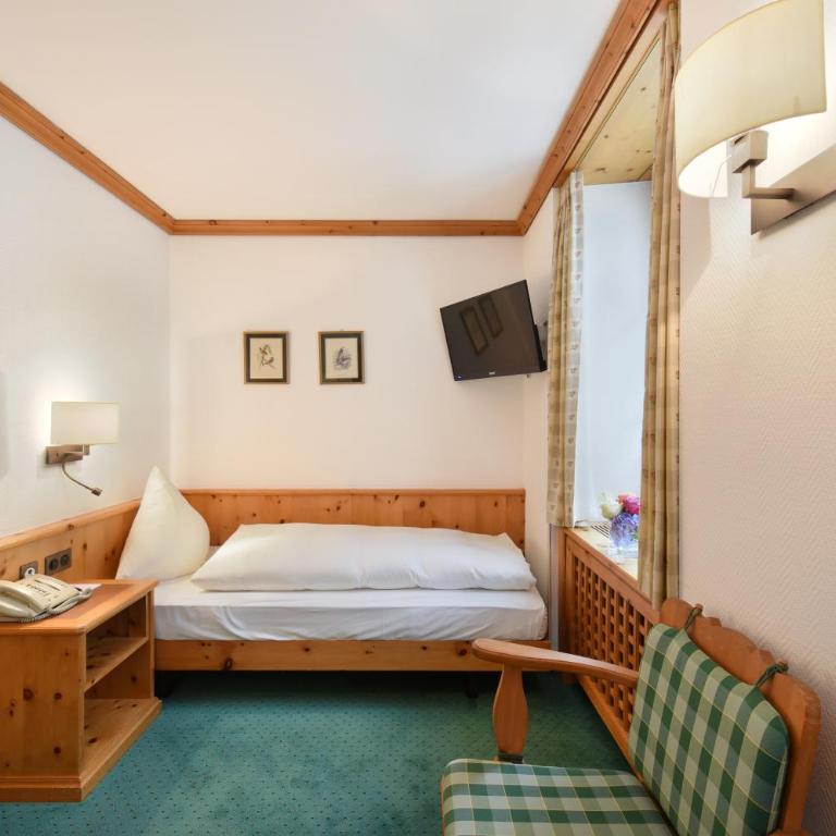 Hotel Steinbock Pontresina - Chambre Simple Standard - 1
