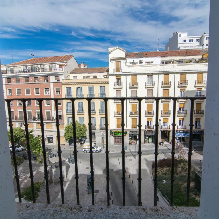Petit Palace Plaza del Carmen - Quadruple Room with Balcony - 2