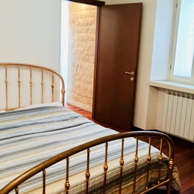 Balcone - Appartamento con 2 Camere da Letto - 3