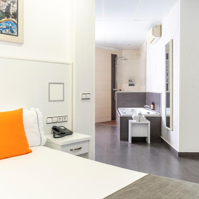Hostal Sans - Chambre Double Supérieure avec Bain à Remous - 7