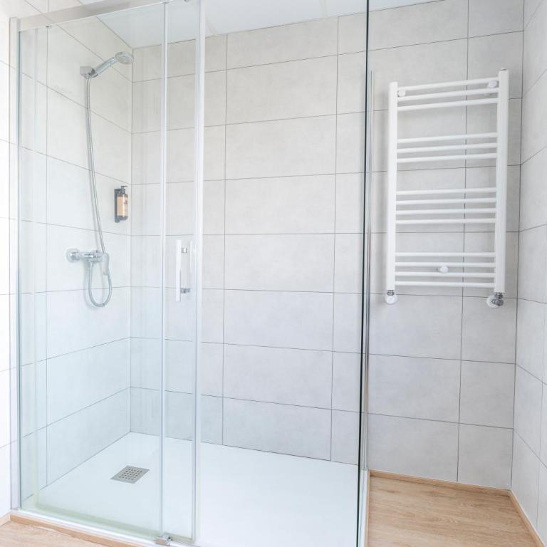 Hostal Sans - Chambre Double avec Balcon - 5