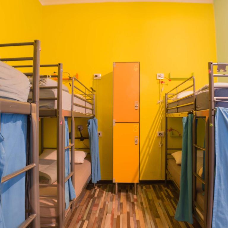 Home Genoa Hostel - Posto Letto in Dormitorio Misto con 7 Letti - 3
