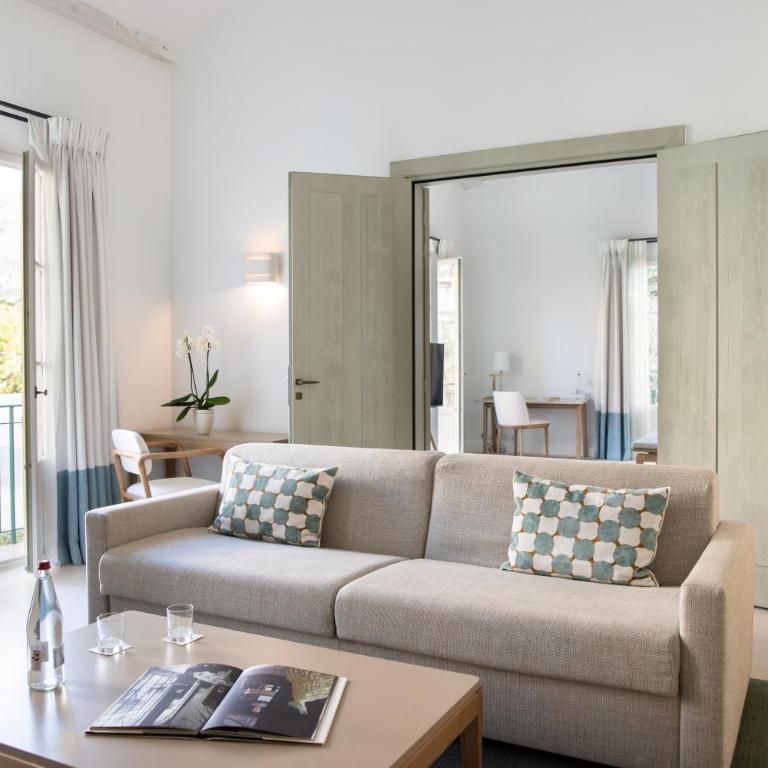 Hotel Royal-Riviera - Suite - Vue sur Piscine - 1