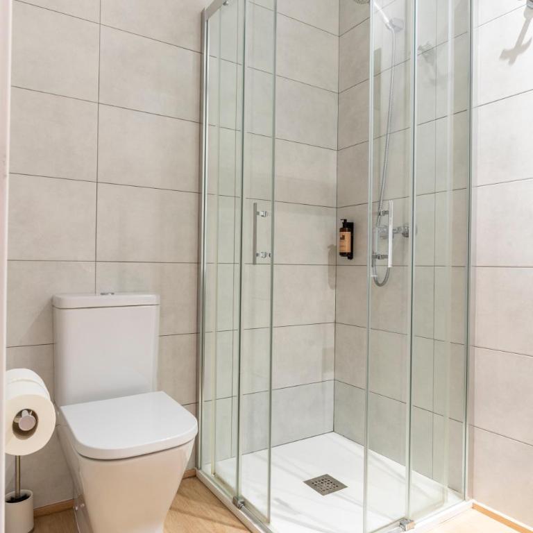Hostal Sans - Chambre Double Confort - Vue sur Ville - 13