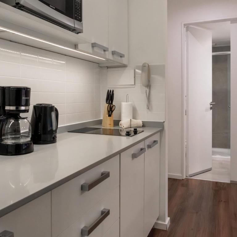 Newly Renovated 1-Bedroom in Luxury Tower - Apartamento - 15