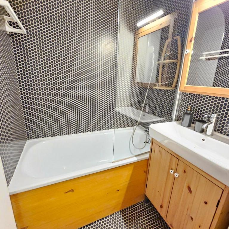 appartement proche ski et randonnées, vue montagne - One-Bedroom Apartment - 26