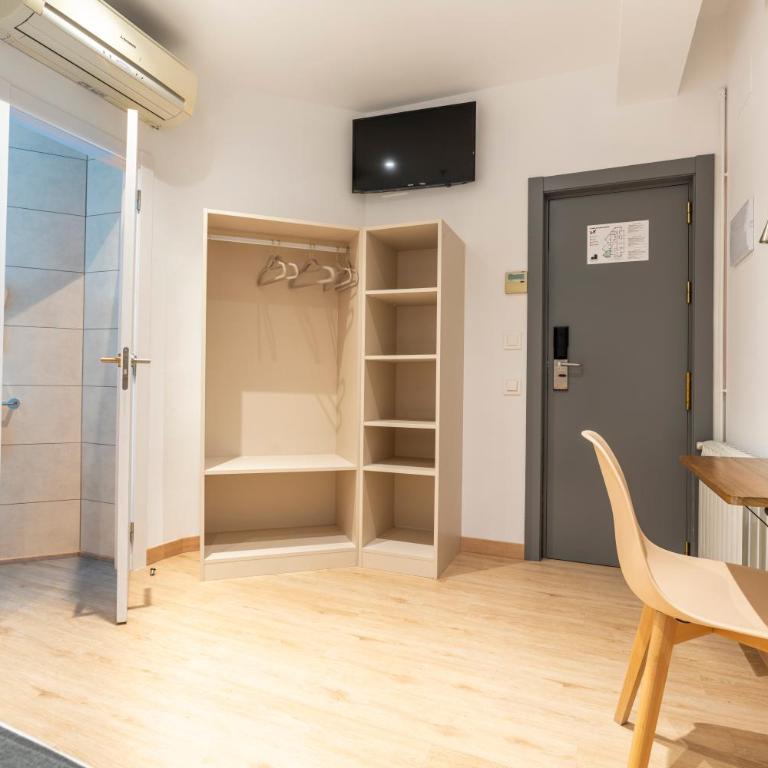 Hostal Sans - Chambre Double Confort - 15