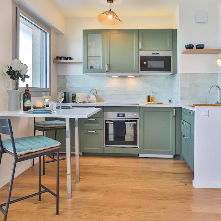 Vue mer imprenable - Balcon, lit king size, parking - Appartement 1 Chambre avec Vue sur la Mer et Balcon - 14