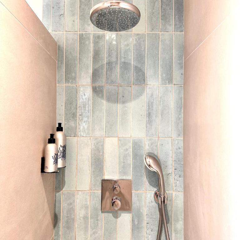 Vue mer imprenable - Balcon, lit king size, parking - Appartement 1 Chambre avec Vue sur la Mer et Balcon - 25