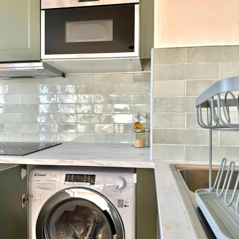 Vue mer imprenable - Balcon, lit king size, parking - Appartement 1 Chambre avec Vue sur la Mer et Balcon - 33
