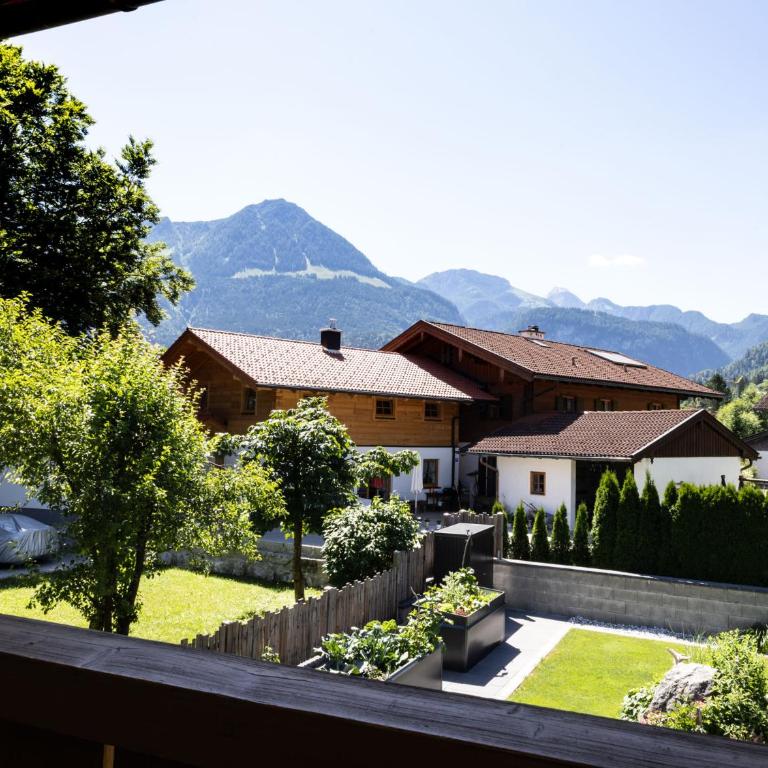 Haus Maria - Apartment with Mountain View - 8
