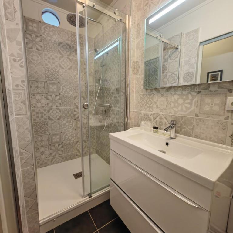 Superbe appartement sur la plage de Malo les bains - One-Bedroom Apartment - 32