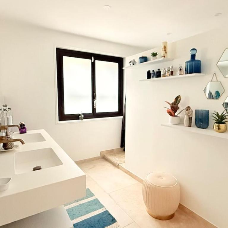 La villa Provençale, 7 à 15 pers, piscine et bbq - Villa - 9