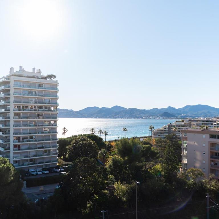 Magnifique appartement vue mer piscine - Appartement 2 Chambres - 8