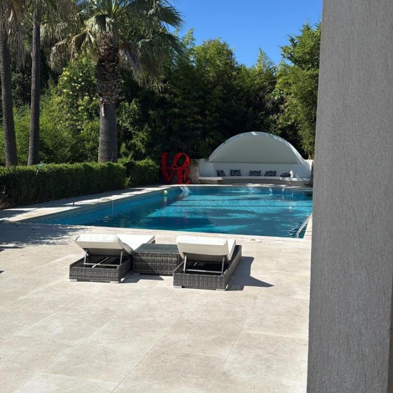 Villa de luxe à Mougins - Villa avec Piscine Privée - 2