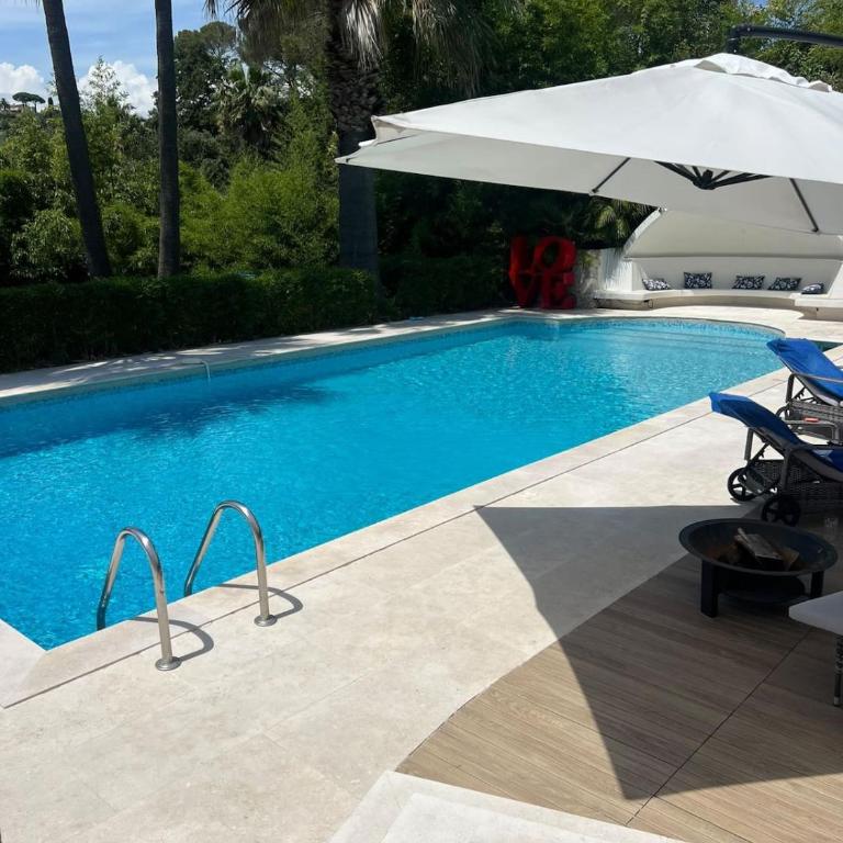 Villa de luxe à Mougins - Villa avec Piscine Privée - 3