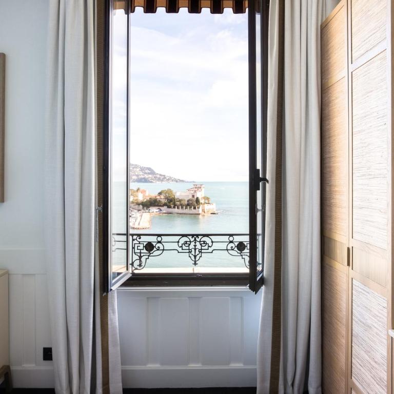 Hotel Royal-Riviera - Prestige bay view room - 3