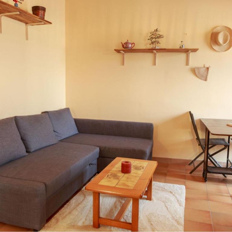 Chalet en Provence avec terrasse dans le village - Two-Bedroom Villa - 13