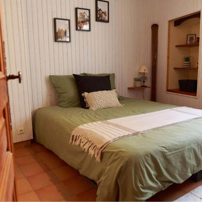 Chalet en Provence avec terrasse dans le village - Two-Bedroom Villa - 8